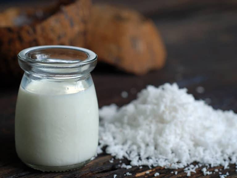 What Does Coconut Milk Taste Like? Taste It Right Now!