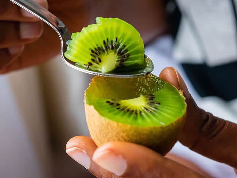 Eating Kiwi