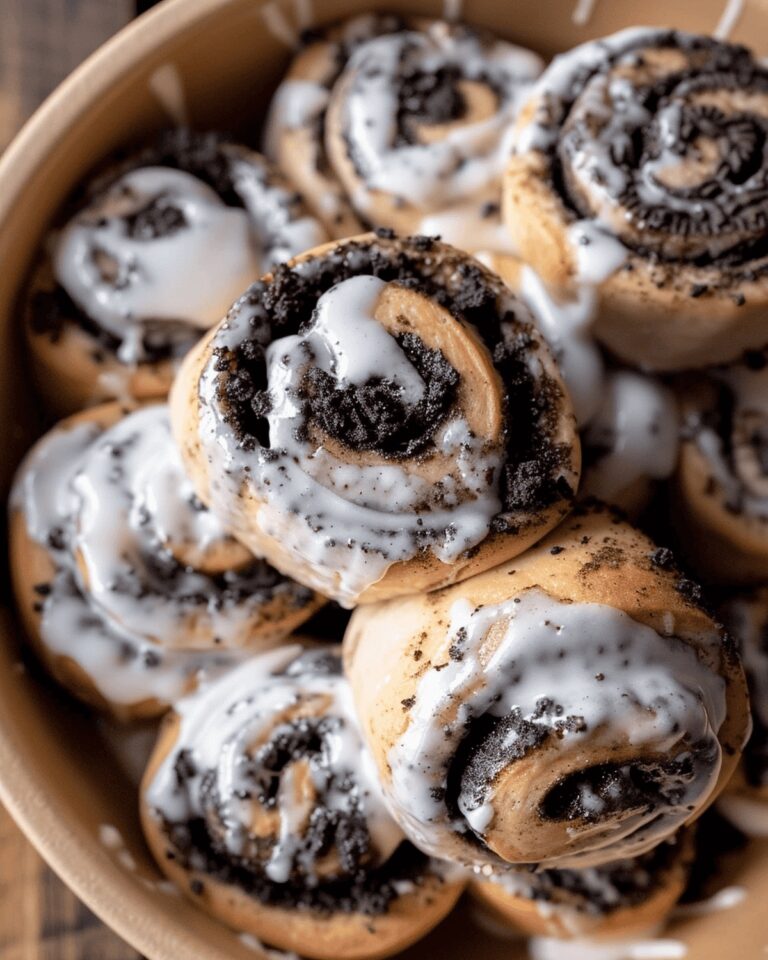 Gooey Cookies and Cream Cinnamon Rolls Recipe