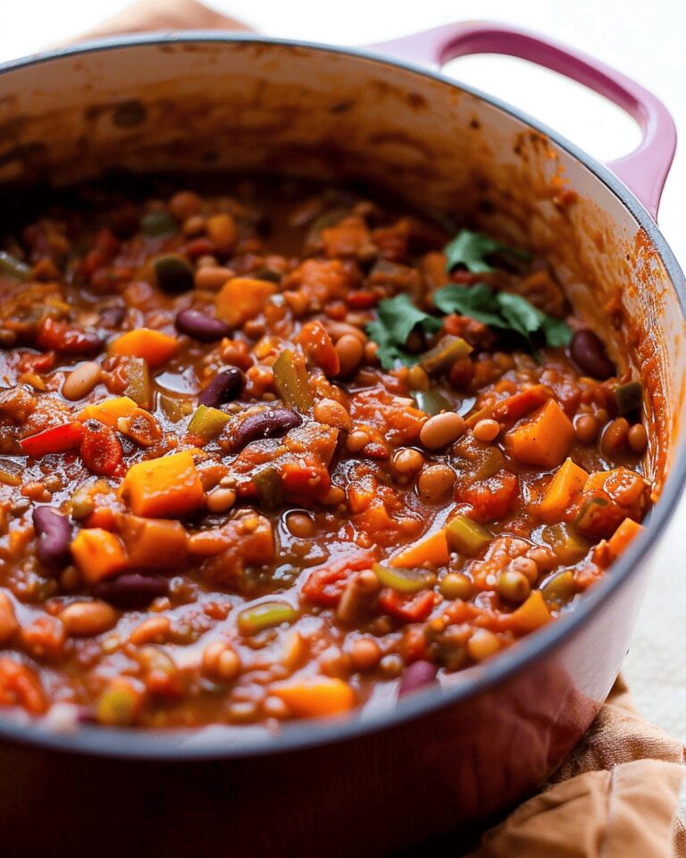 Hearty Vegetarian Pumpkin Chili Recipe