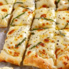 White Garlic Pizza Recipe-image