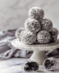 Dreamy Snowball OREO Cookie Balls Recipe