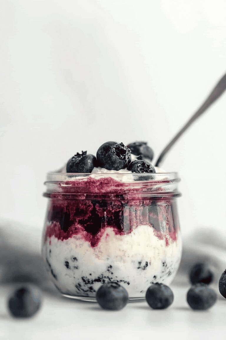 Dreamy Blueberry Cheesecake Overnight Oats Recipe