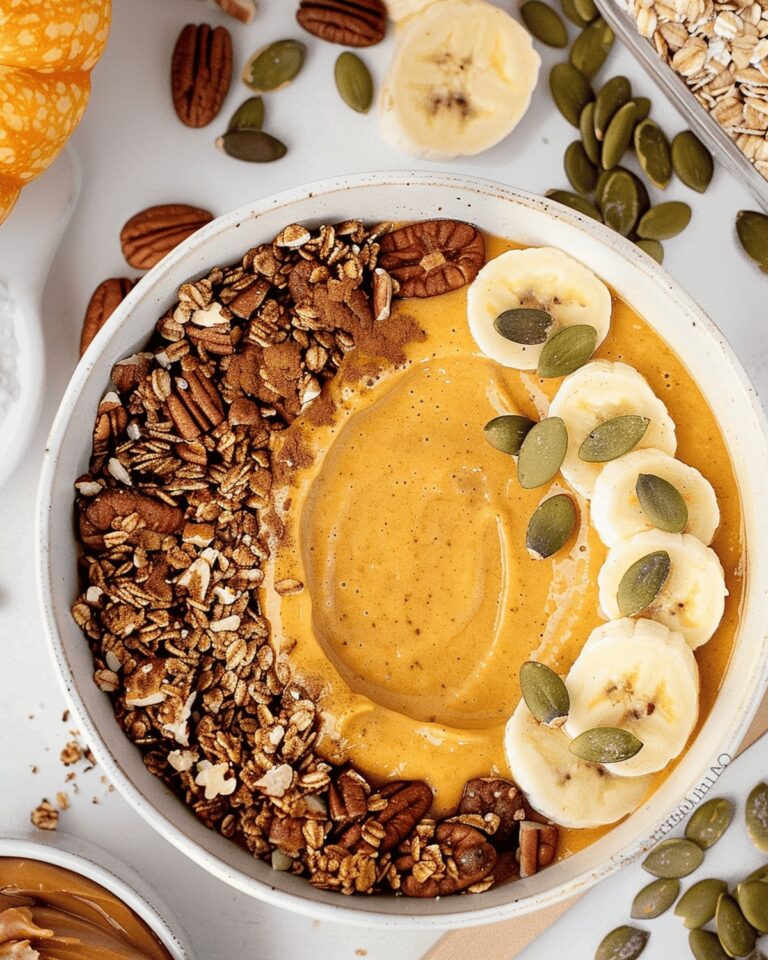 Creamy Pumpkin Pie Smoothie Bowl Recipe