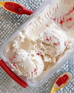 Easy Homemade Vanilla Ice Cream Recipe
