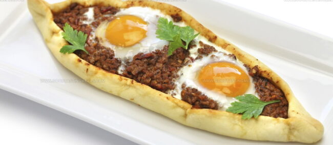 Yumurtal Pide
