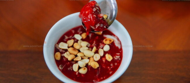 Raw Blood Pudding (Tiet Canh)