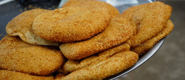 Vietnamese Donuts (Banh Tieu)