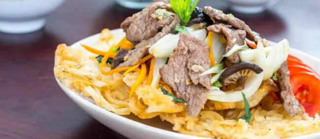 Stir-Fried Pho (Pho Xao)