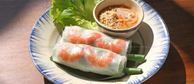 Vietnamese Summer Rolls (Goi Cuon)