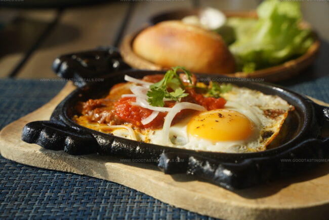 Vietnamese Steak And Eggs (Bo Ne)
