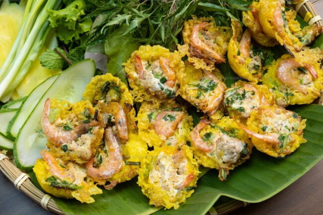 Do Vietnamese Snacks Vary by Region (North, Central, South)?