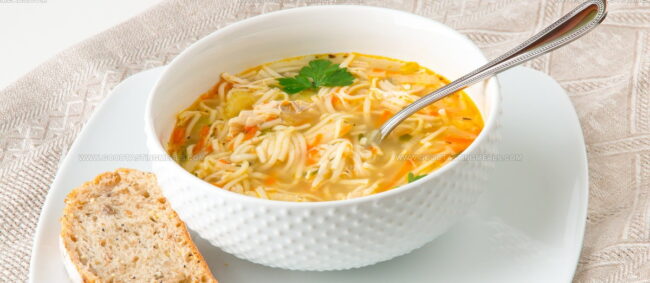 Sopa De Pollo Y Fideos